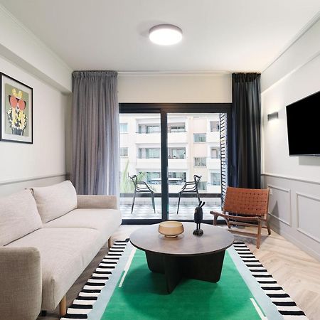 Liv The City Suites Adults Only Larnaca Buitenkant foto