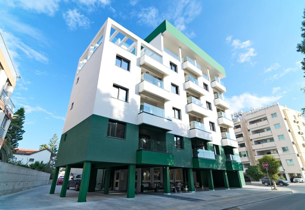 Liv The City Suites Adults Only Larnaca Buitenkant foto