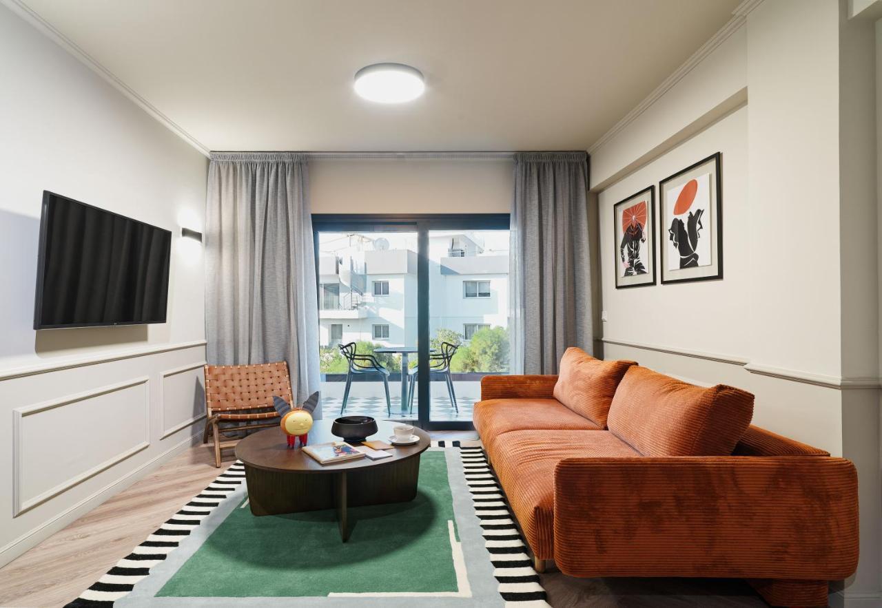 Liv The City Suites Adults Only Larnaca Buitenkant foto