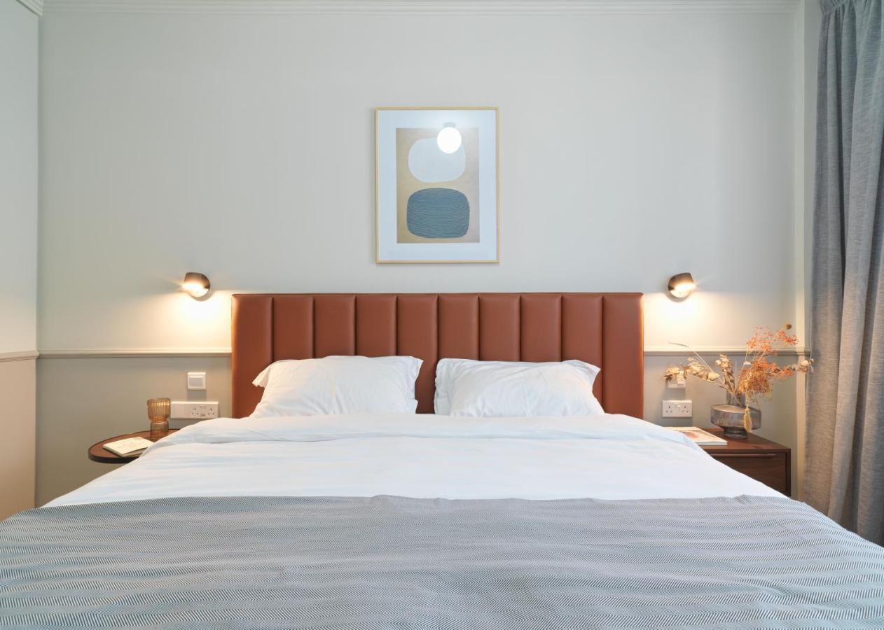 Liv The City Suites Adults Only Larnaca Buitenkant foto